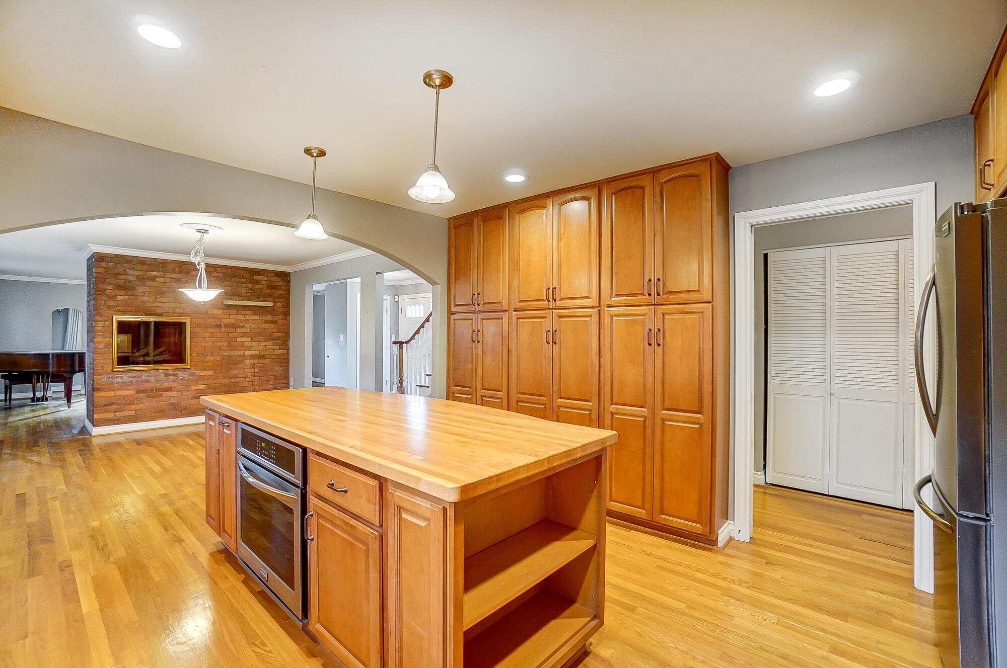 2709 Berwyn Road Columbus, OH 43221 - Photo 21 of 67 021