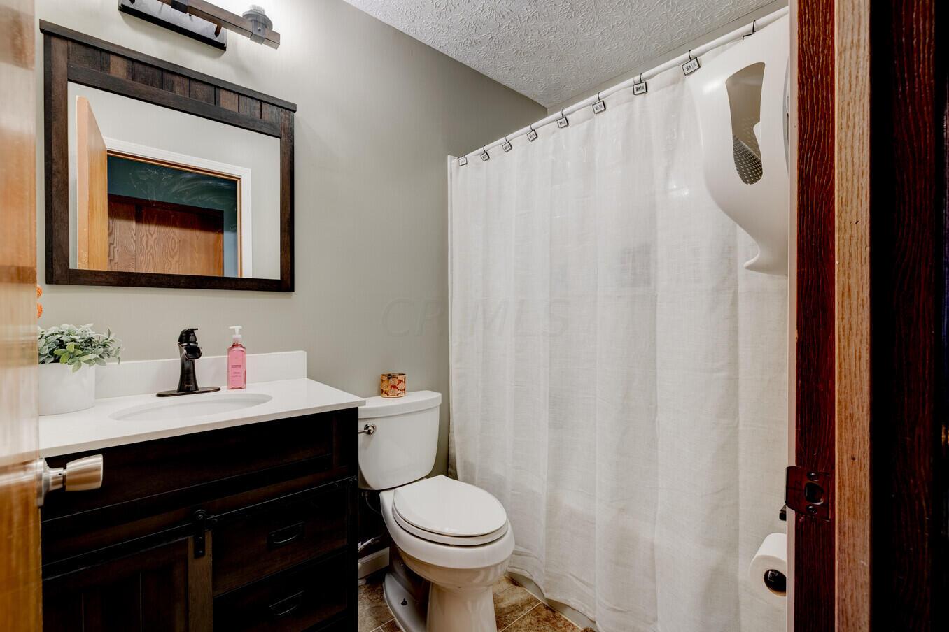 3345 Hines Road Columbus, OH 43230 - Photo 16 of 26 21_3345_Hines_Rd14_mls