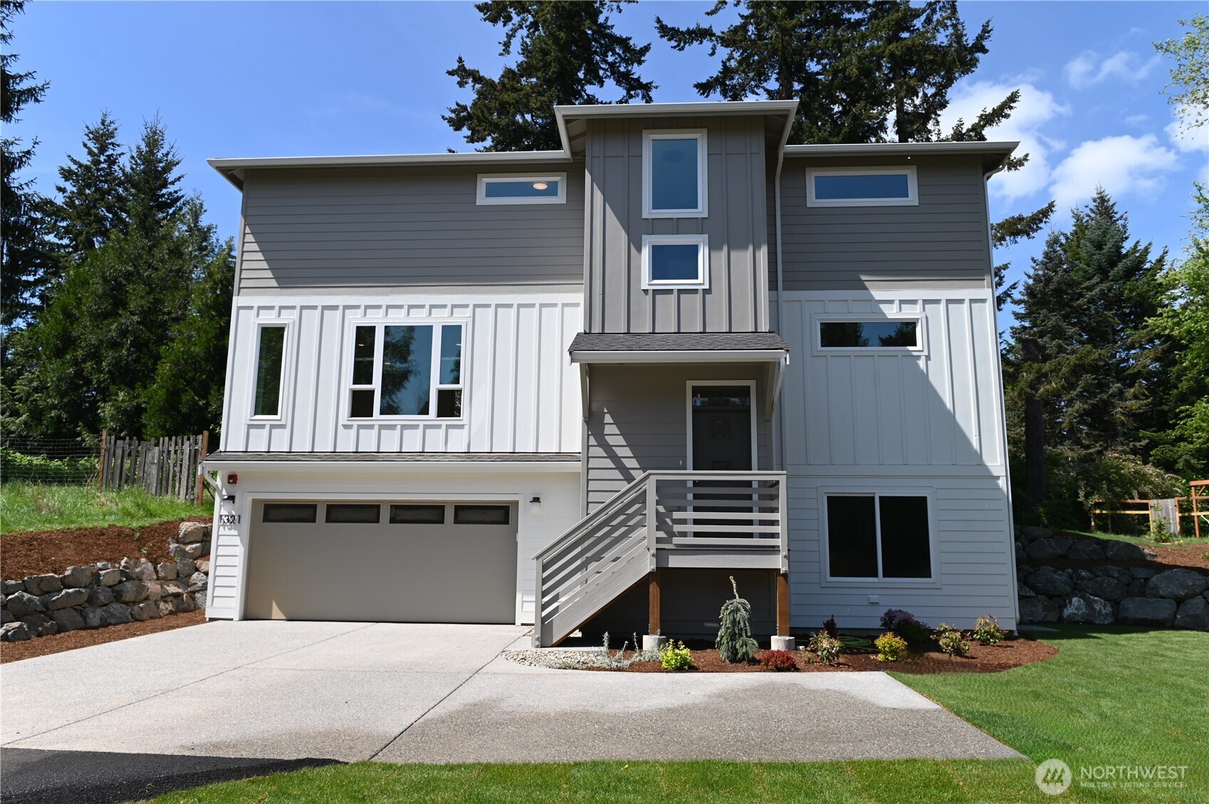 1321 Roland Street Bellingham, WA 98229 - Photo 1 of 37 Gallery Image 1