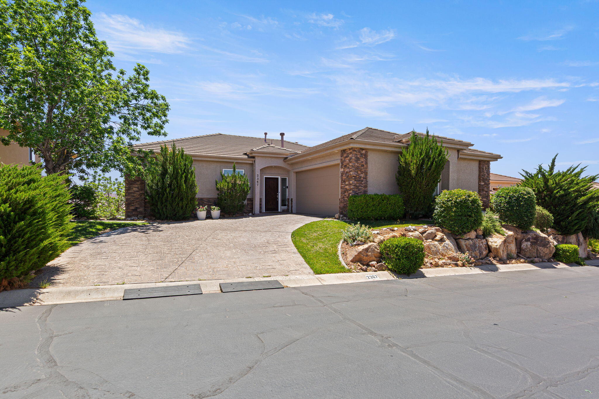 2367 South Augusta Drive St. George, UT 84790 - Photo 1 of 47 13-web-or-mls-2367 S Augusta Dr-38