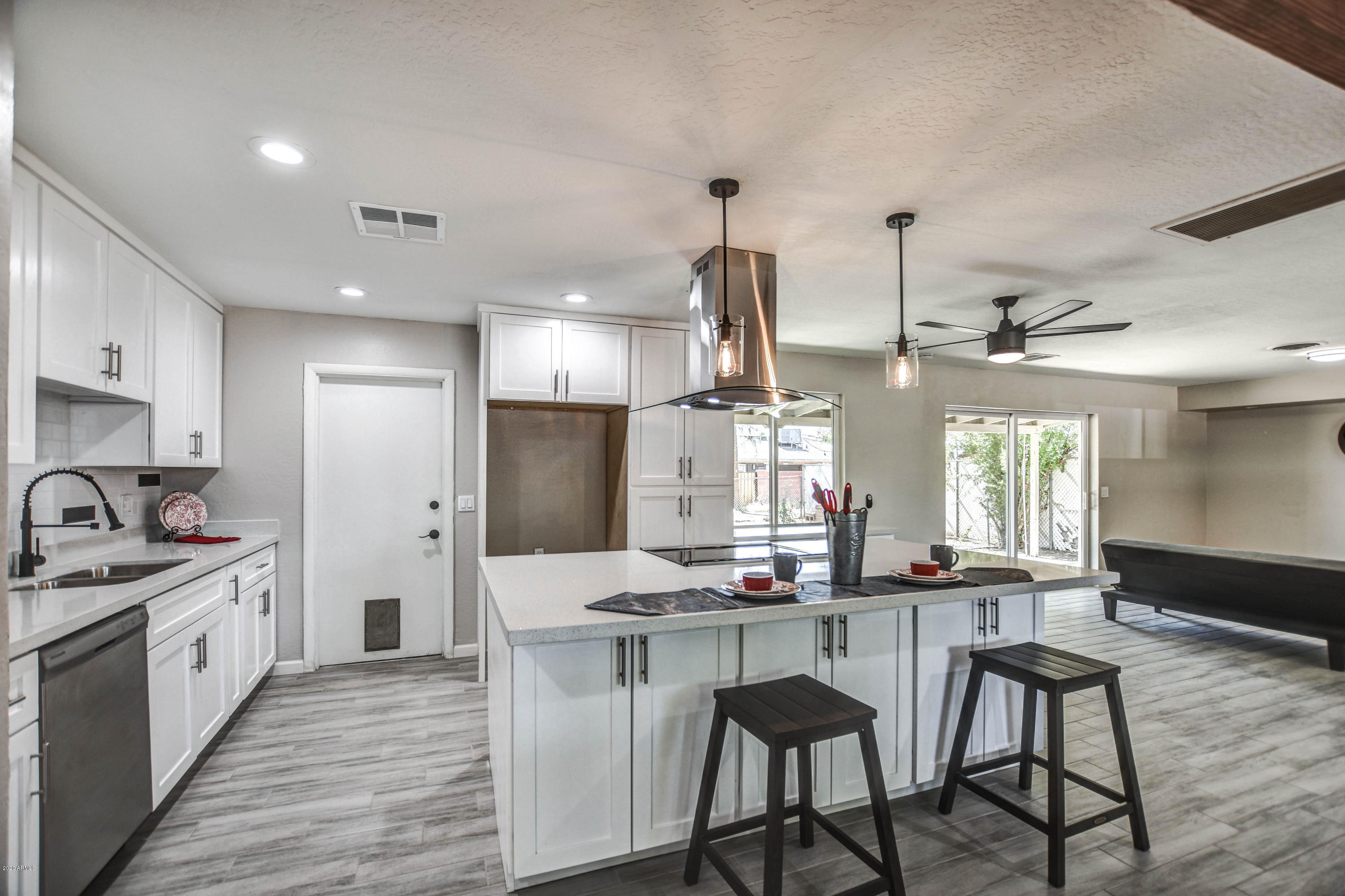 3243 West Wethersfield Road Phoenix, AZ 85029 - Photo 2 of 28 KITCHEN 6