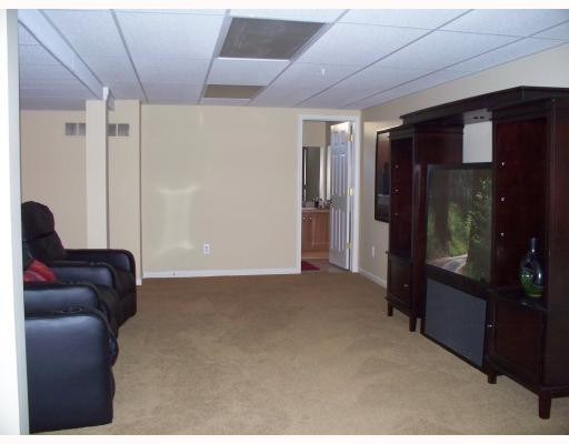 201 Riversedge Drive Saline, MI 48176 - Photo 8 of 10 Photo 8