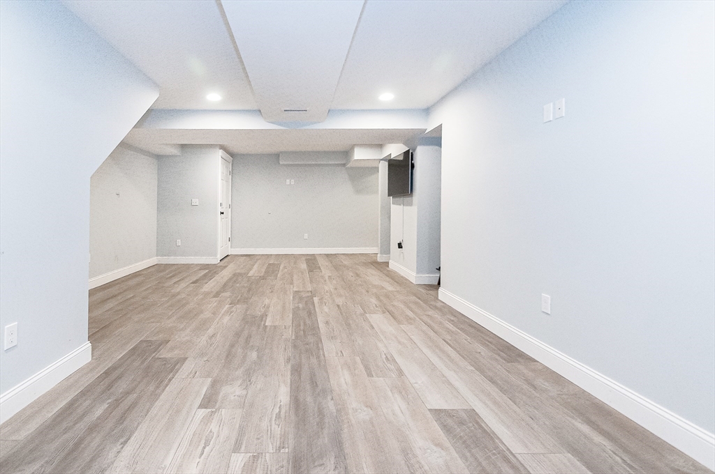 501 Point Road Marion, MA 02738 - Photo 30 of 42 a view of an empty room