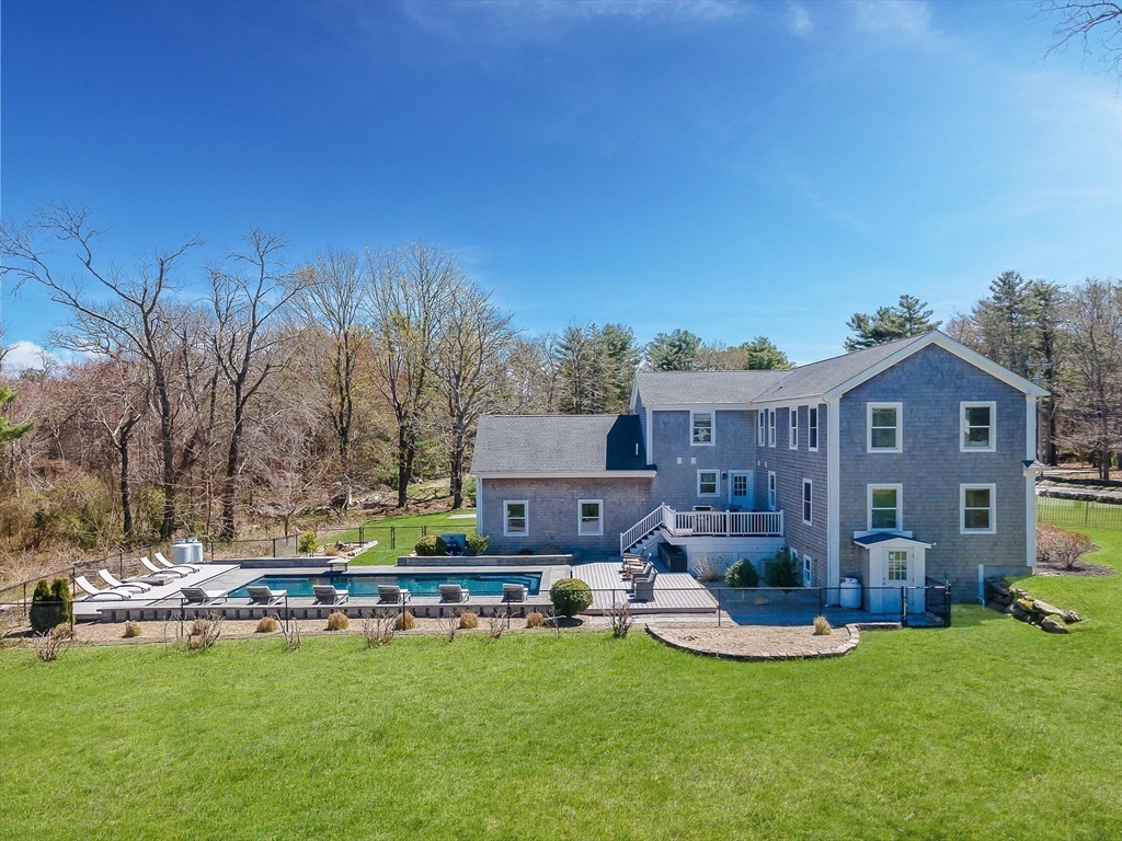 501 Point Road Marion, MA 02738 - Photo 6 of 42 a view of a house with a big yard