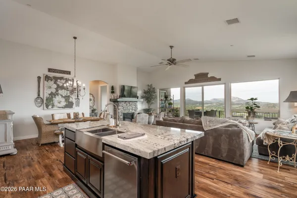 $874,900 | 239 Point Of View, Prescott, AZ 86303