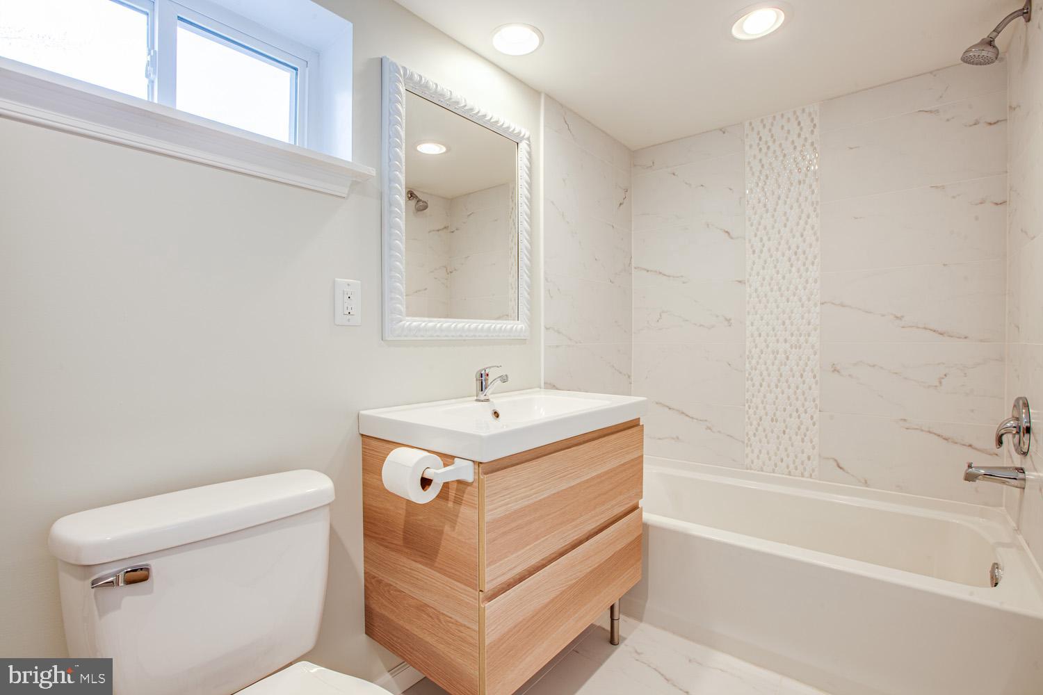 4120 Anderson Road Triangle, VA 22172 - Photo 27 of 30 Lower-level full bathroom