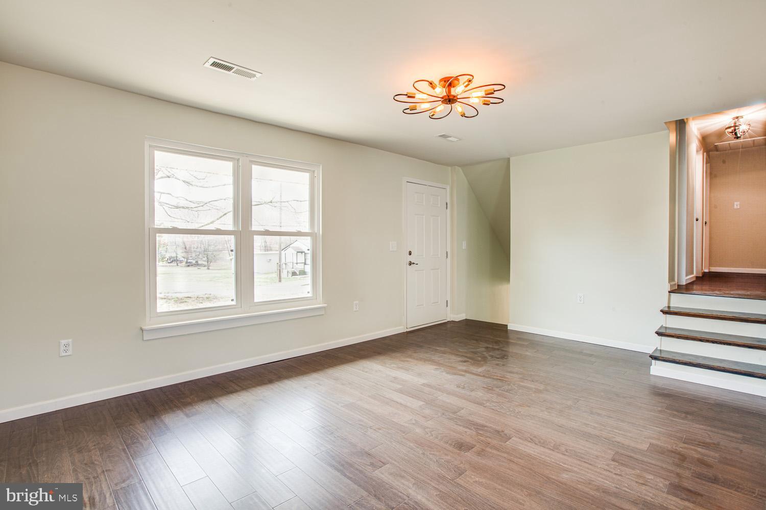 4120 Anderson Road Triangle, VA 22172 - Photo 5 of 30 Family room