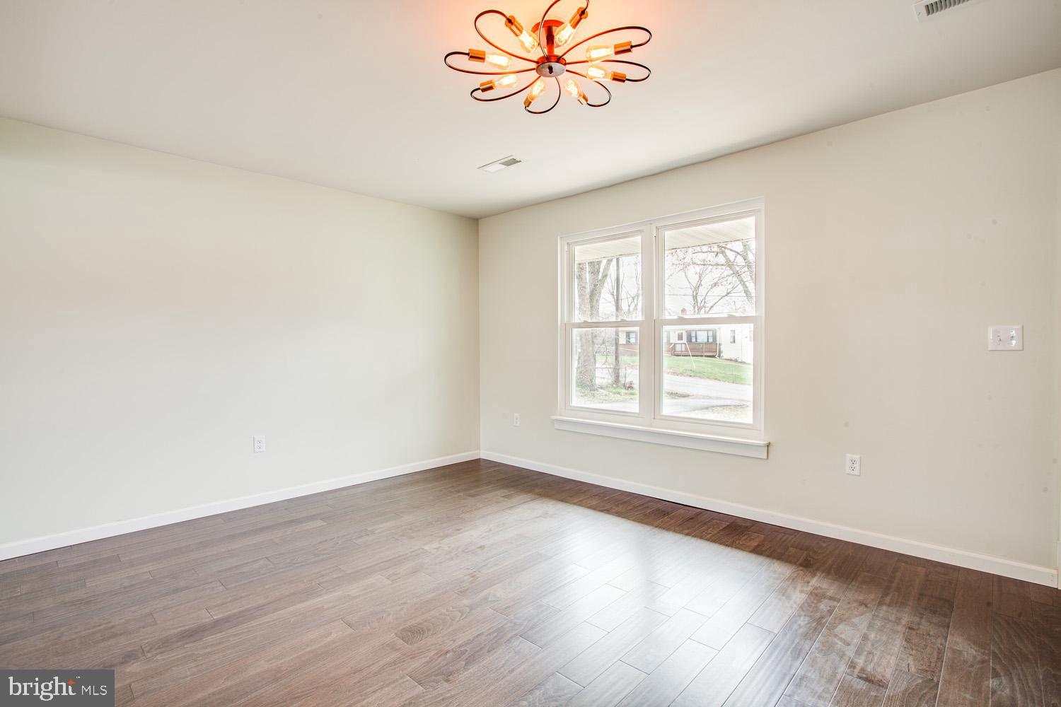 4120 Anderson Road Triangle, VA 22172 - Photo 6 of 30 Family room