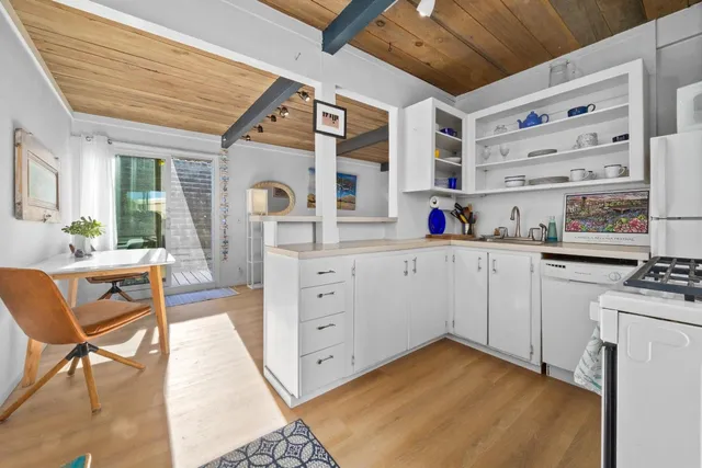 $2,890,000 | 360 36th Avenue, Santa Cruz, CA 95062