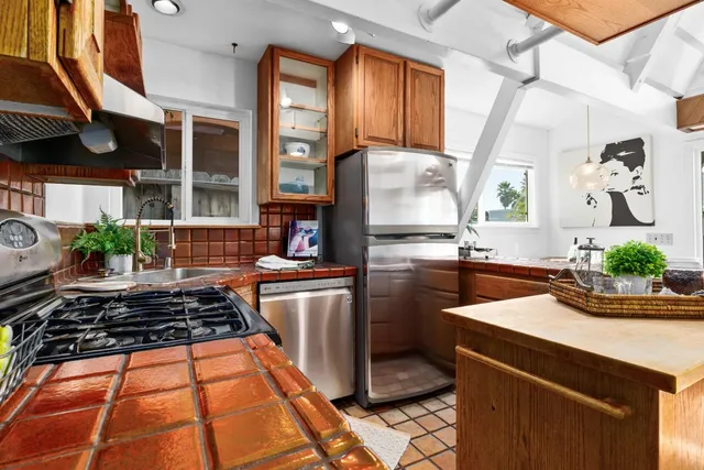 $2,890,000 | 360 36th Avenue, Santa Cruz, CA 95062