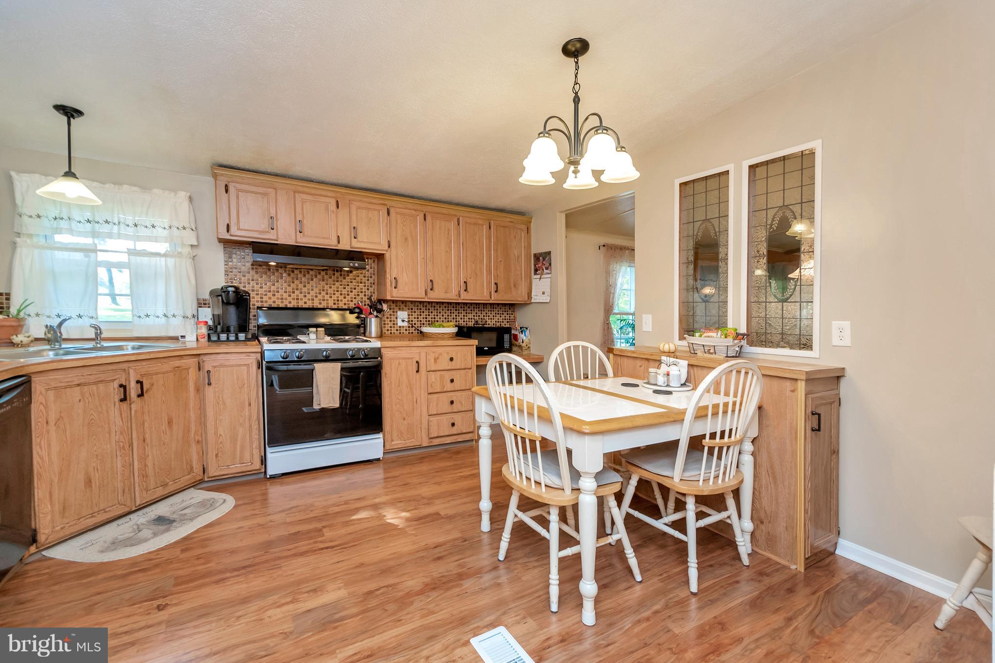 7581 Gold Dale Road Locust Grove, VA 22508 - Photo 10 of 30 Kitchen