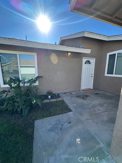 44649 La Paz Road, Unit F Temecula, CA 92592 - Photo 3 of 23 a view of backyard with potted plants