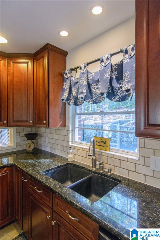 911 Saulter Road Birmingham, AL 35209 - Photo 13 of 47