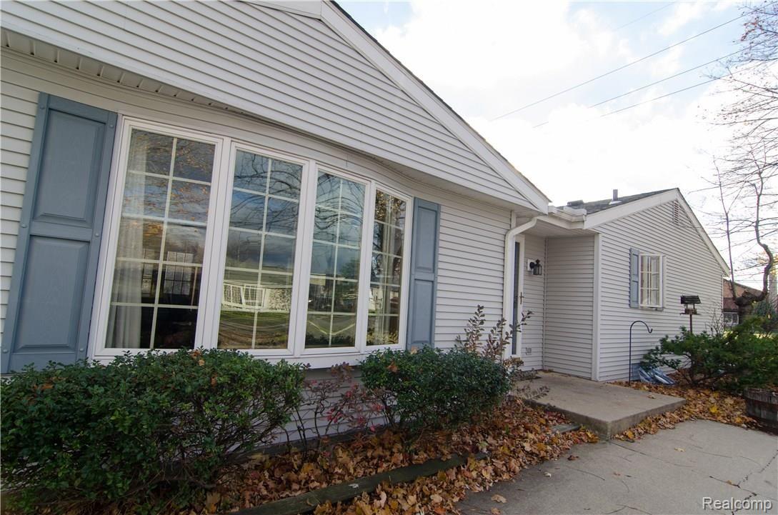 9314 Sheldon Road Plymouth, MI 48170 - Photo 33 of 34 33.jpg