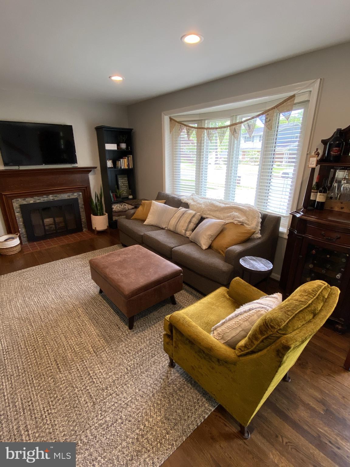 6919 Vancouver Road Springfield, VA 22152 - Photo 34 of 67 Super Bright- Be ready to be Impressed!