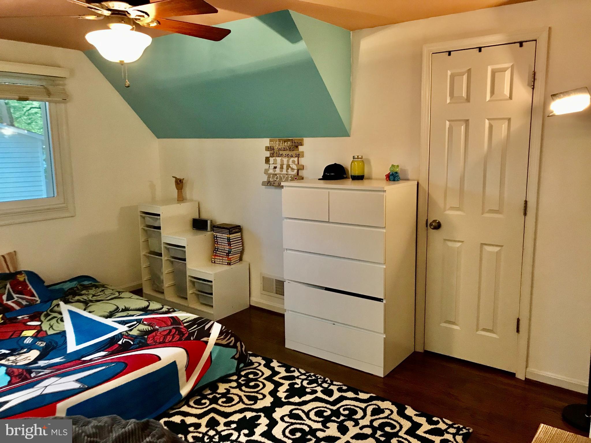 6919 Vancouver Road Springfield, VA 22152 - Photo 52 of 67 Ceiling Fans, Refinished Flrs, New Drs & Hardware!
