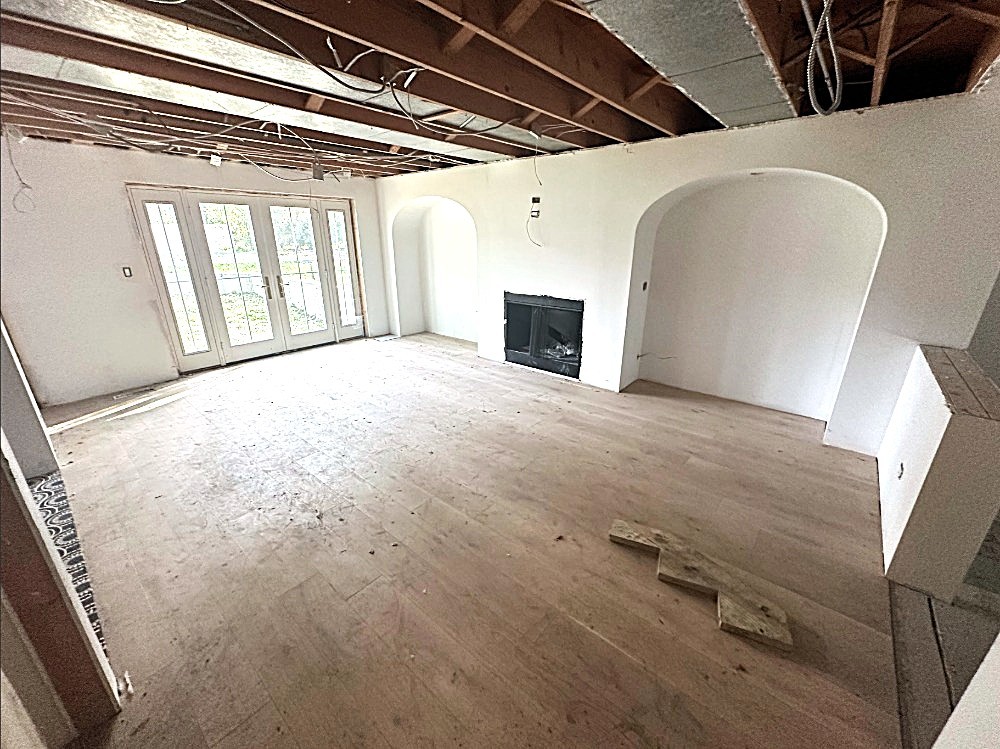 911 Glenbard Road Glen Ellyn, IL 60137 - Photo 4 of 7 a view of an empty room with a fireplace