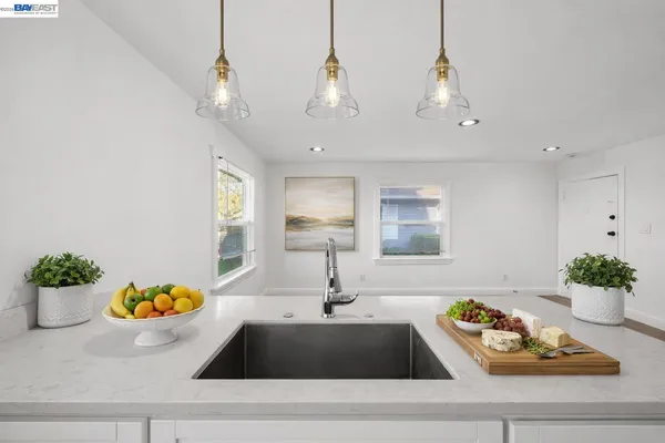 $949,000 | 2218 82nd Avenue, Oakland, CA 94605