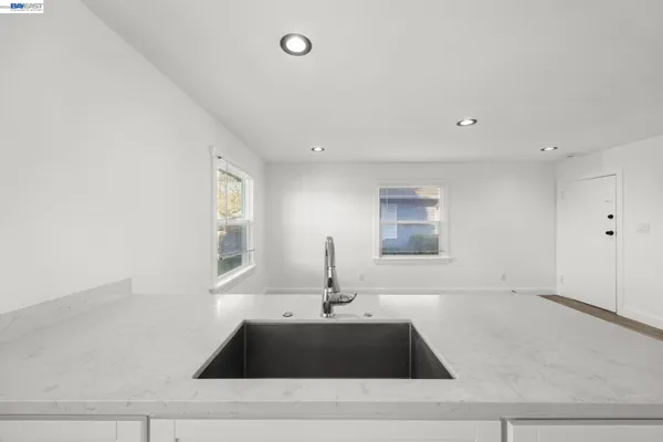 $949,000 | 2218 82nd Avenue, Oakland, CA 94605