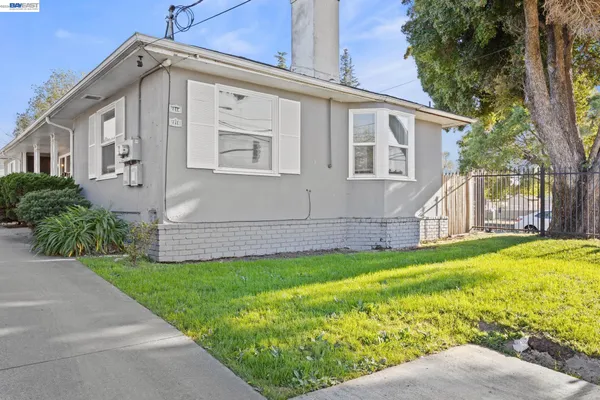 $949,000 | 2218 82nd Avenue, Oakland, CA 94605
