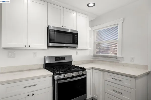 $949,000 | 2218 82nd Avenue, Oakland, CA 94605