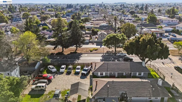 $949,000 | 2218 82nd Avenue, Oakland, CA 94605