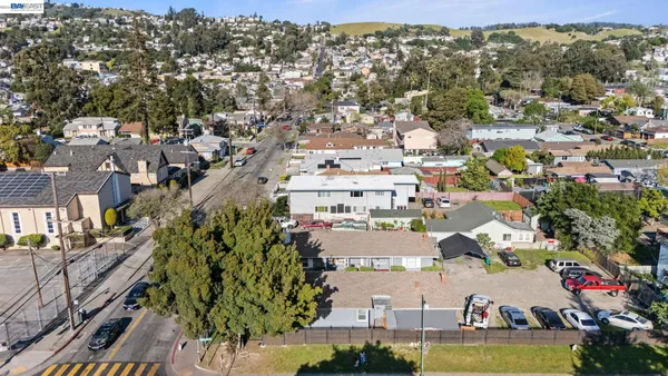 $949,000 | 2218 82nd Avenue, Oakland, CA 94605