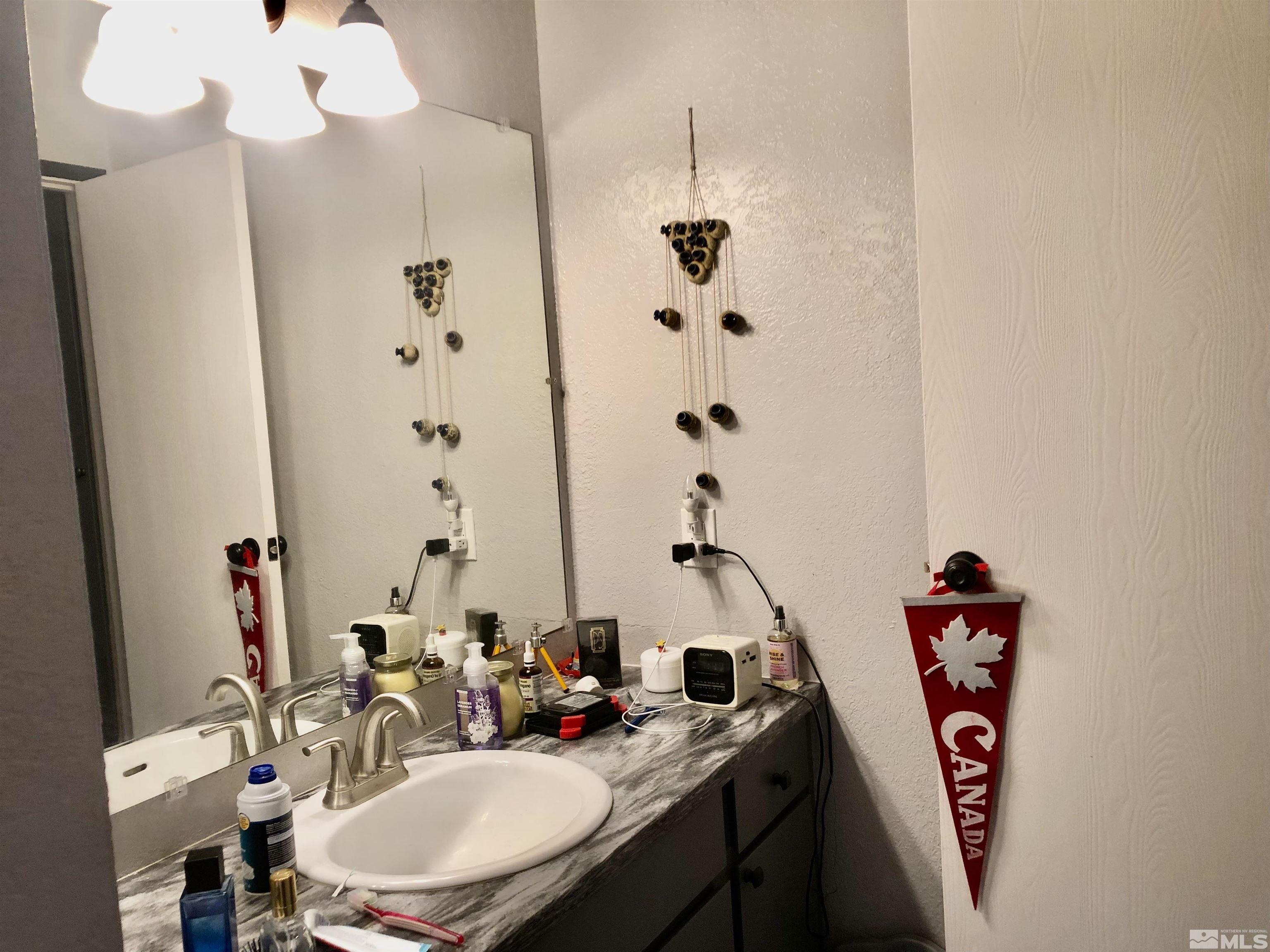 2130 Roundhouse Road Sparks, NV 89431 - Photo 4 of 16 Photo 4
