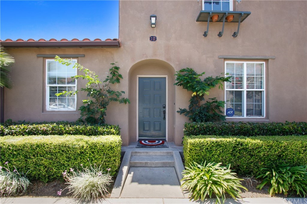 10 Alevera Irvine, CA 92618 - Photo 3 of 22 a front view of a house having yard
