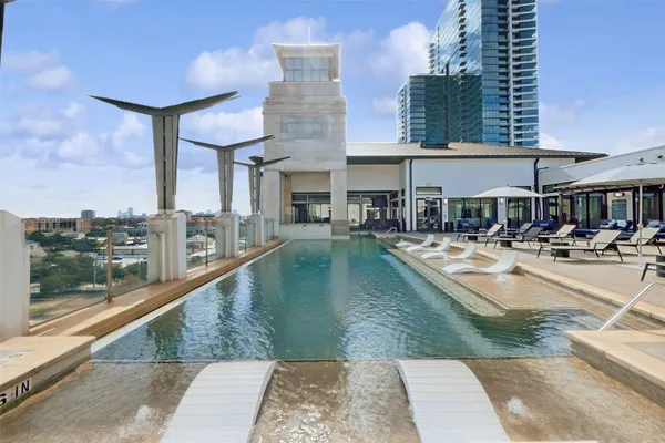 $2,369 | 2800 Kirby Drive, Unit B, Houston, TX 77098