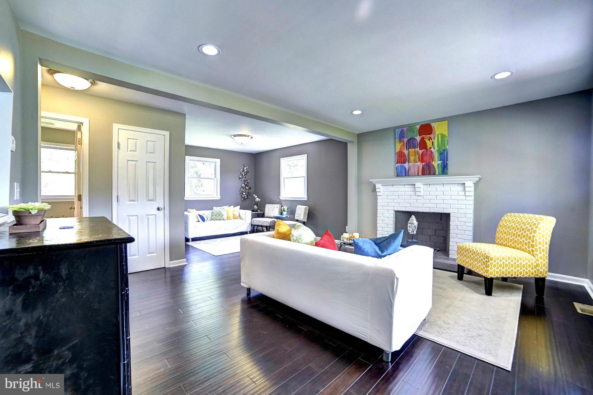 1517 Providence Road Towson, MD 21286 - Photo 13 of 29 Family Room