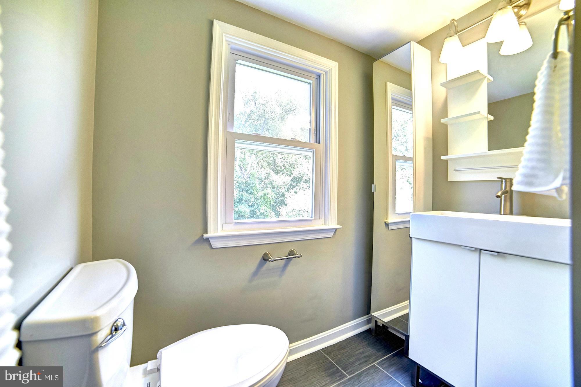 1517 Providence Road Towson, MD 21286 - Photo 17 of 29 Bath