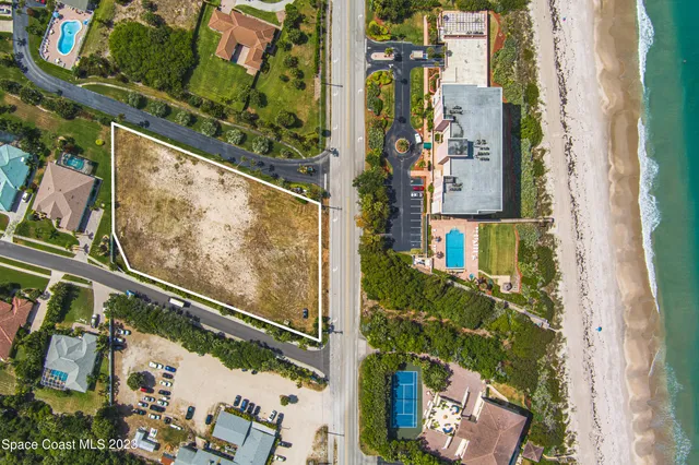 $1,800,000 | 5660 South Hwy A1A, Melbourne Beach, FL 32951