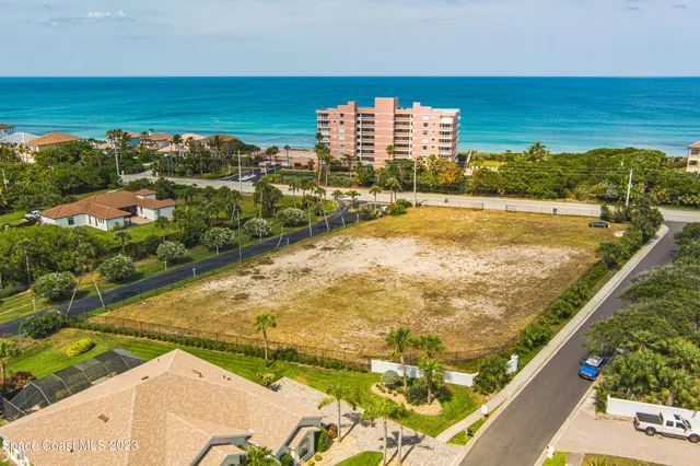 $1,800,000 | 5660 South Hwy A1A, Melbourne Beach, FL 32951