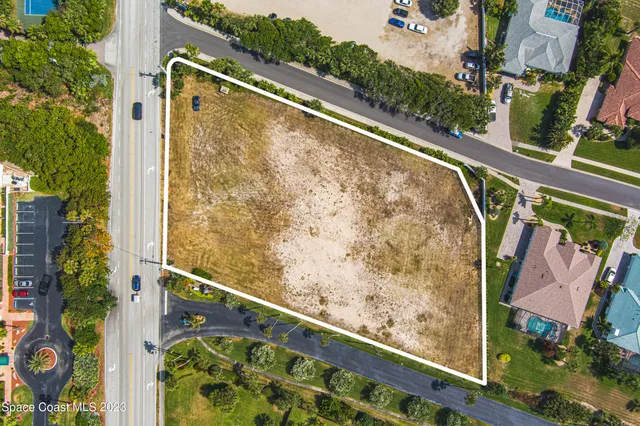 $1,800,000 | 5660 South Hwy A1A, Melbourne Beach, FL 32951