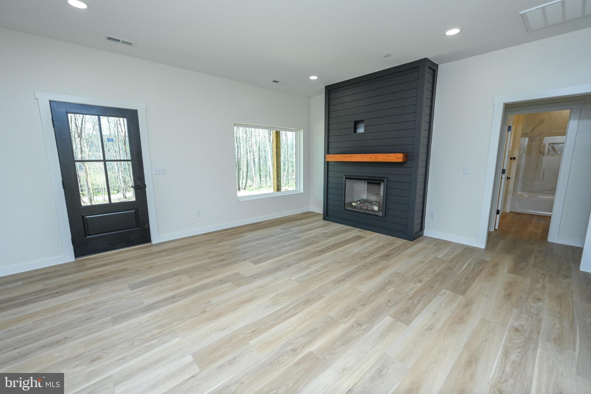 1350 Foy Road McHenry, MD 21541 - Photo 6 of 36 Gallery Image 6