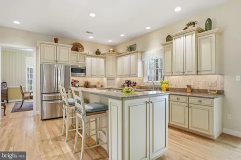 $1,100,000 | 2012 Cortland Road, Davidsonville, MD 21035