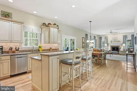 $1,100,000 | 2012 Cortland Road, Davidsonville, MD 21035