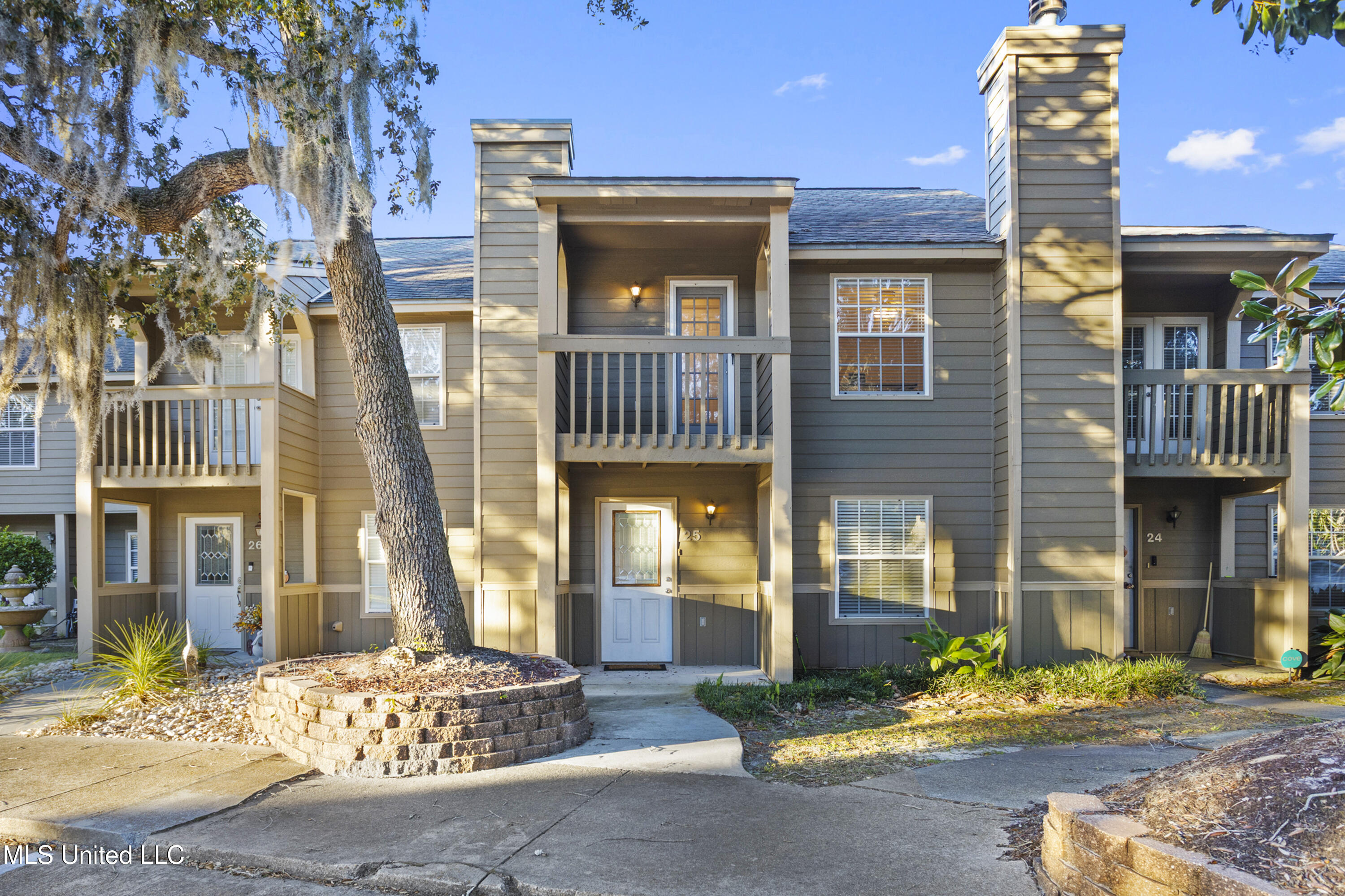 495 Old Popp's Ferry Road, Unit 25 Biloxi, MS 39531 - Photo 7 of 58 Exterior Front