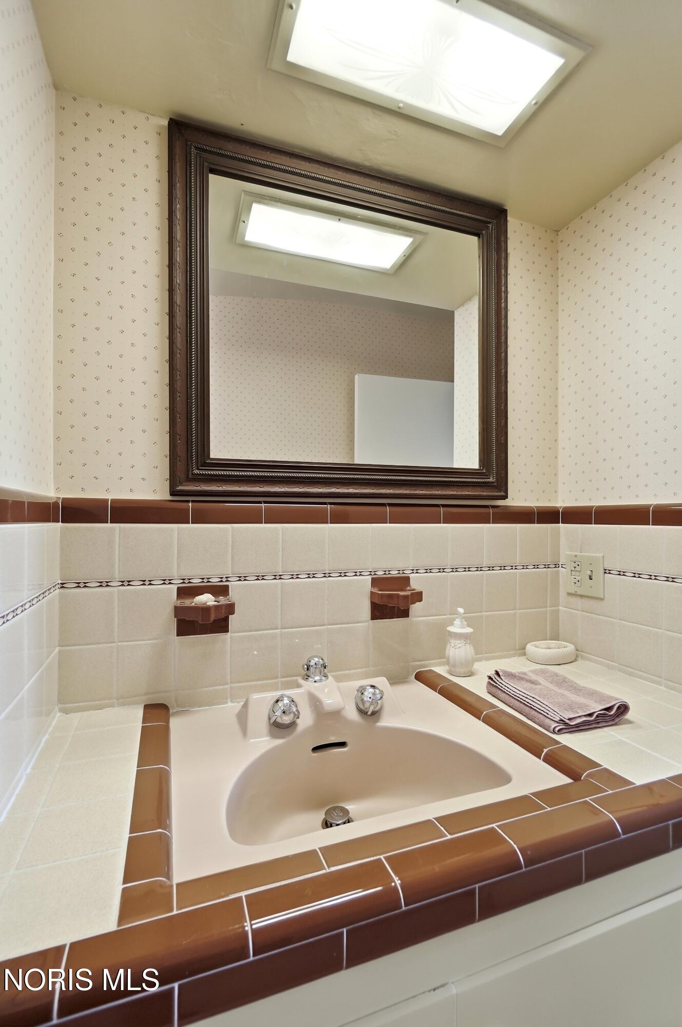 4524 River Road Toledo, OH 43614 - Photo 34 of 43 Gallery Image 34