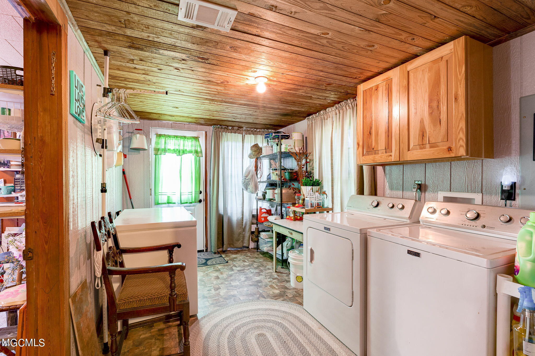 182 Cochran Road Lucedale, MS 39452 - Photo 18 of 24 Laundry Room