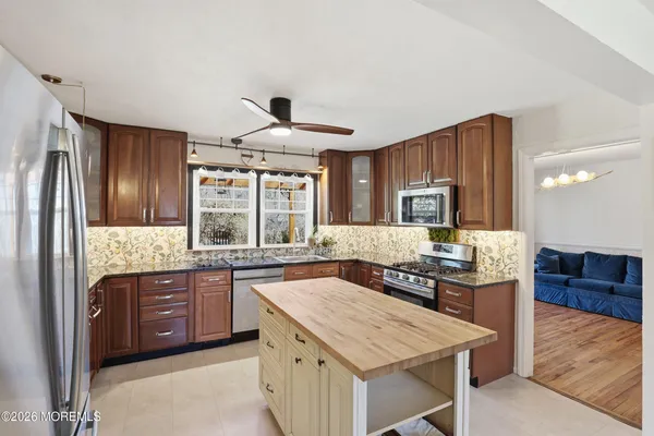 $1,100,000 | 523 South Cooks Bridge Road, Jackson, NJ 08527