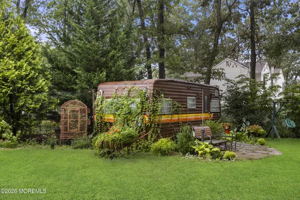 $1,100,000 | 523 South Cooks Bridge Road, Jackson, NJ 08527