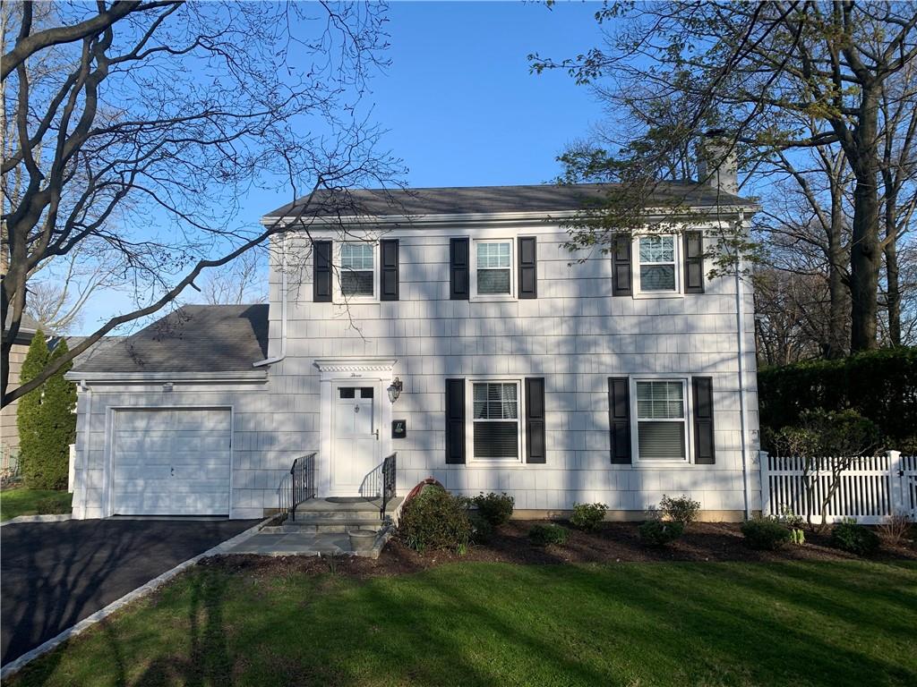 Front of house, set at the end of a quiet cul-de-sac. Full fenced in yard.