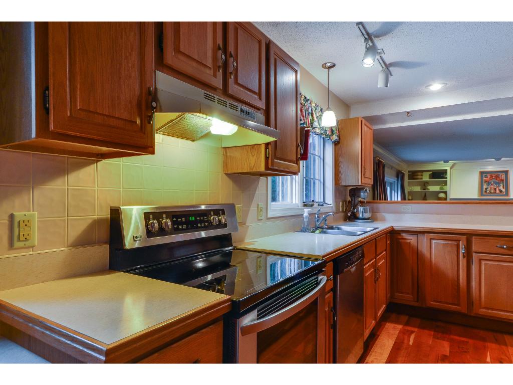 31 Glen Road Burlington, VT 05401 - Photo 6 of 27 Gallery Image 6