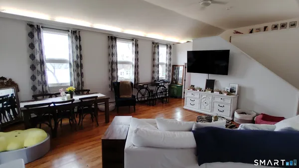 $2,325 | 887 Hanover Road, Unit C, Meriden, CT 06451