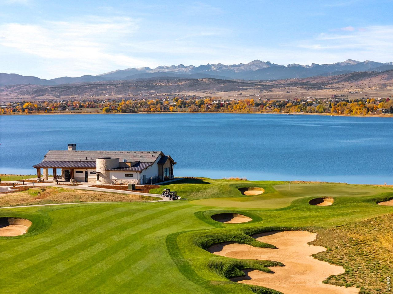 2554 Southwind Road Berthoud, CO 80513 - Photo 10 of 15 Restaurant, golf course, lake and Mountain view.