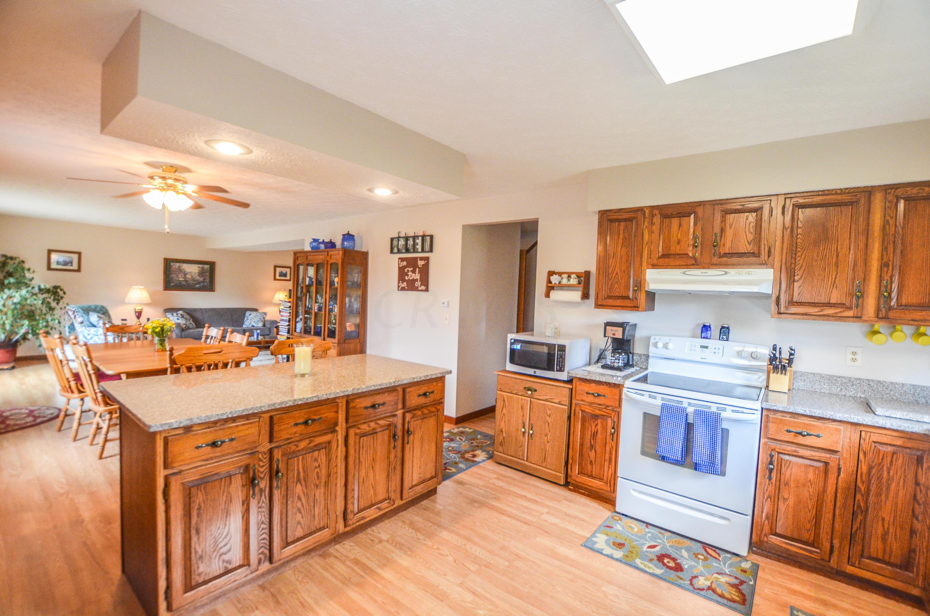 7671 Palmer Road Southwest Pataskala, OH 43062 - Photo 5 of 32