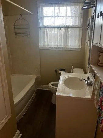 $1,800 | 6015 Carlisle Court, New Orleans, LA 70131