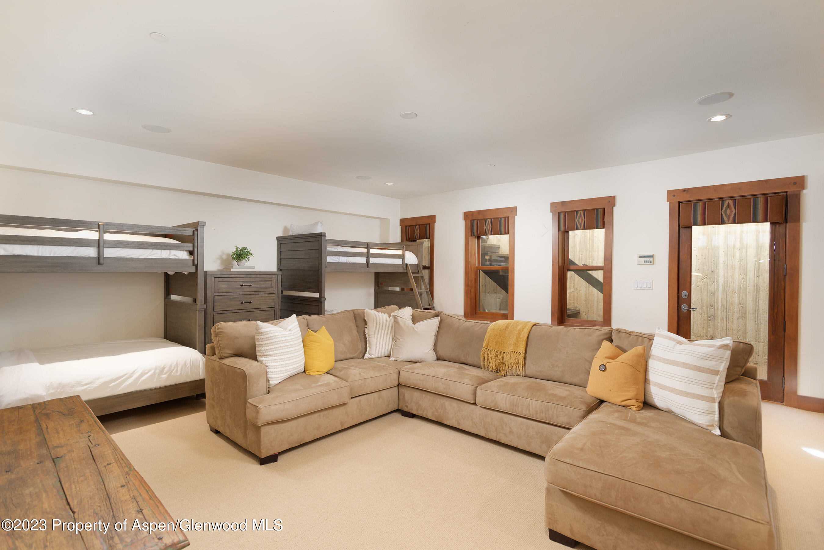 83 Exhibition Lane Aspen, CO 81611 - Photo 23 of 47 Bunk Room